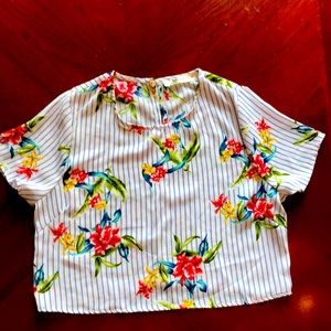 Floral cropped top